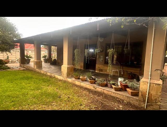 3 BEDROOM HOUSE FOR SALE IN STANDERTON CENTRAL